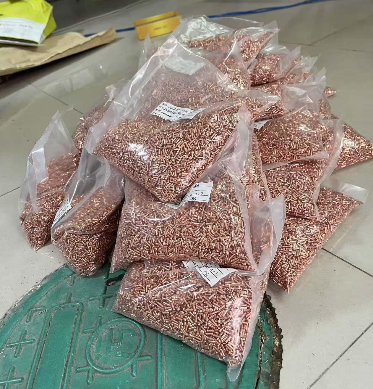 Nuote Metals vận chuyển đinh tán đồng đến Brazil