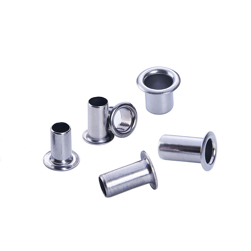 Tại sao khoen bằng thép không gỉ tồn tại lâu hơn các loại ốc vít khác trong môi trường khắc nghiệt?